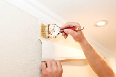 Pose de papier peint à Bassevelle — revêtements muraux et toiles de verre
